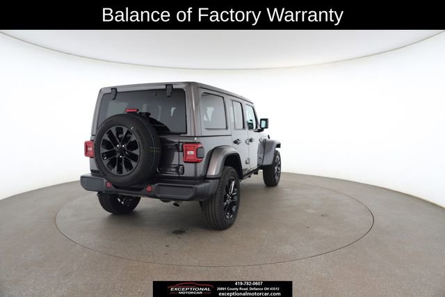 Used 2025 Jeep Wrangler Unlimited Sahara w/ Safety Group image 17