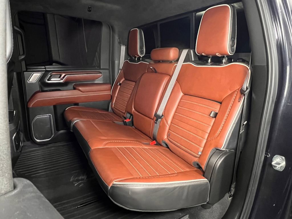 Used 2024 GMC Sierra 3500 Denali Ultimate image 24