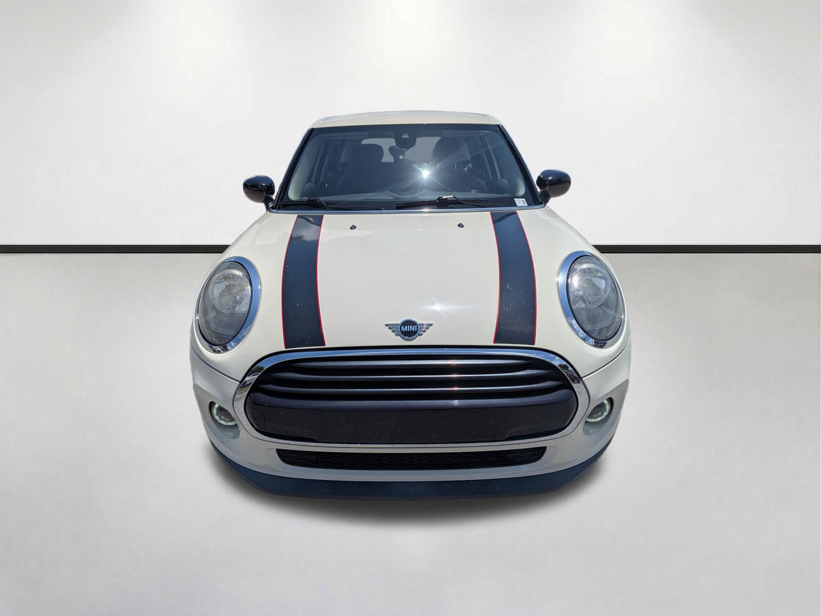 Used 2021 MINI Cooper 4-Door Hardtop w/ Storage Package FWD image 9