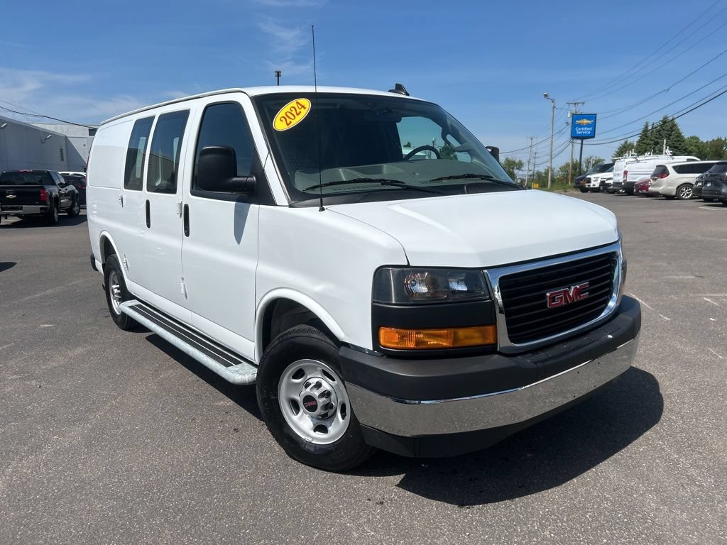 Used 2024 GMC Savana 2500 w/ Driver Convenience Package