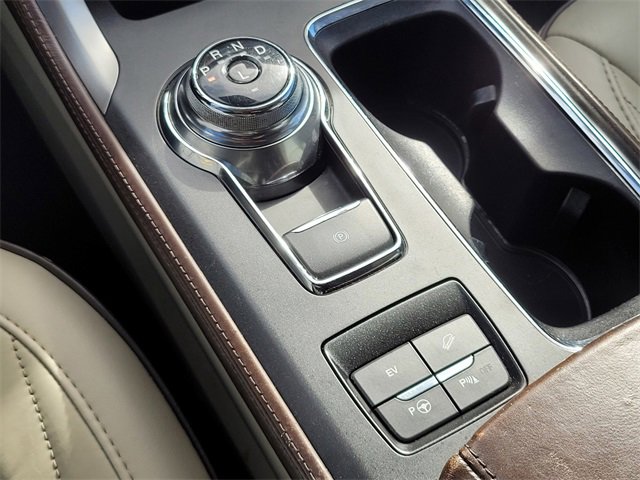 Used 2017 Ford Fusion Energi Platinum image 25