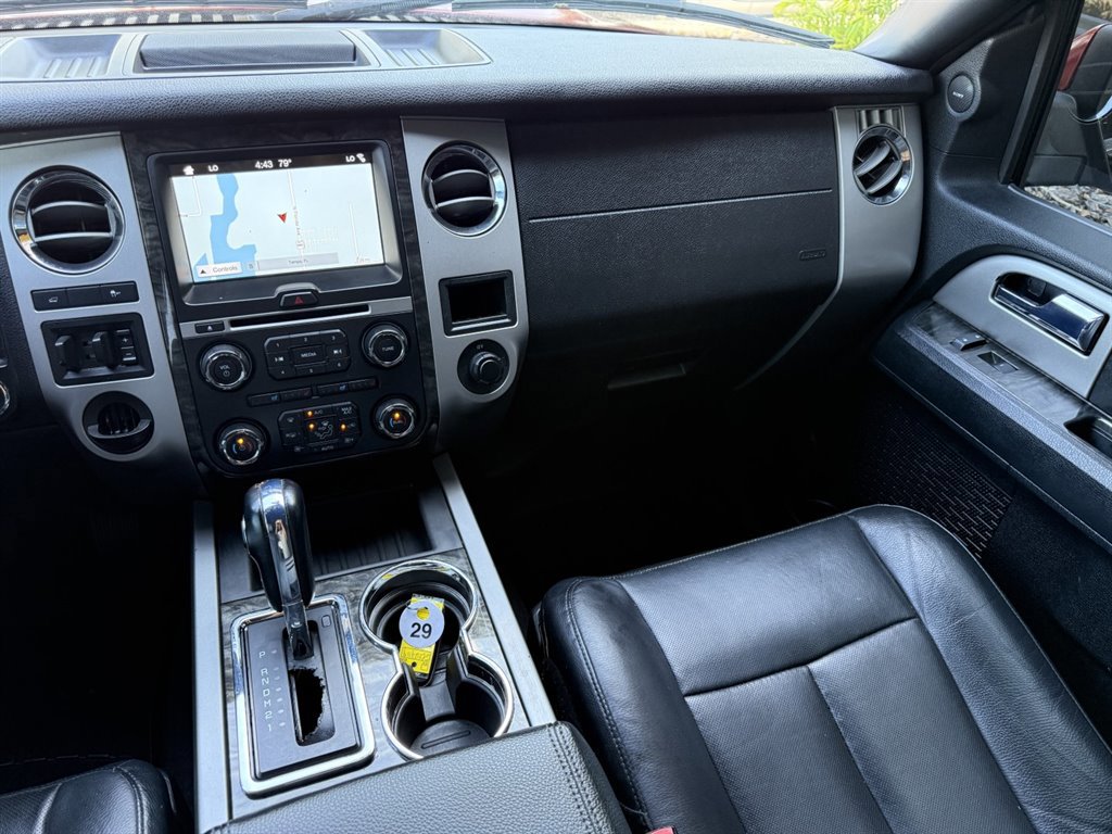 Used 2016 Ford Expedition Limited w/ Equipment Group 301A RWD image 24