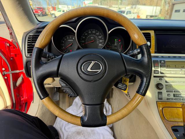 Used 2003 Lexus SC 430 Convertible image 9