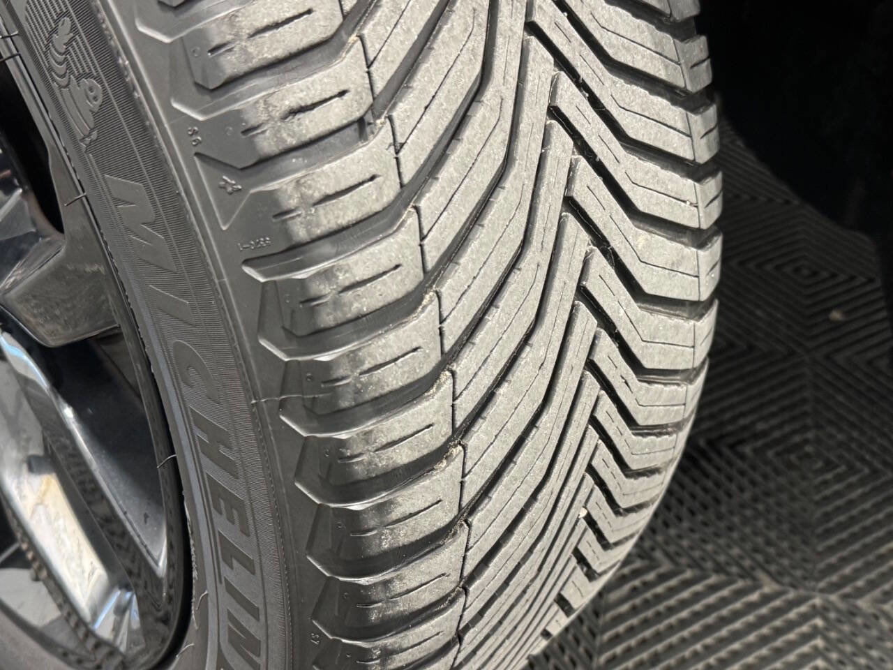 Used 2019 Land Rover Discovery Sport HSE image 59