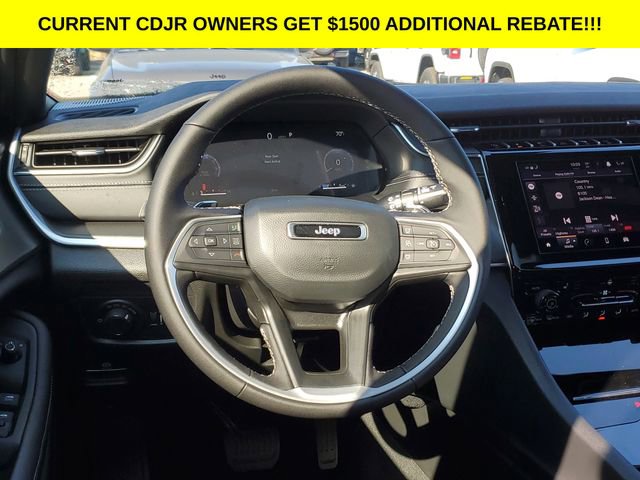 New 2025 Jeep Grand Cherokee L Altitude image 8