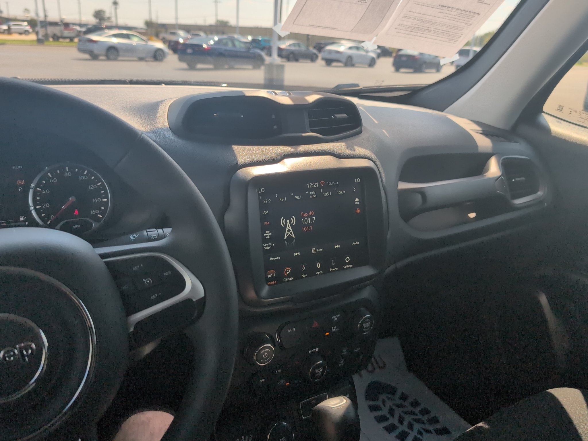 Used 2023 Jeep Renegade Latitude AWD/4WD image 25