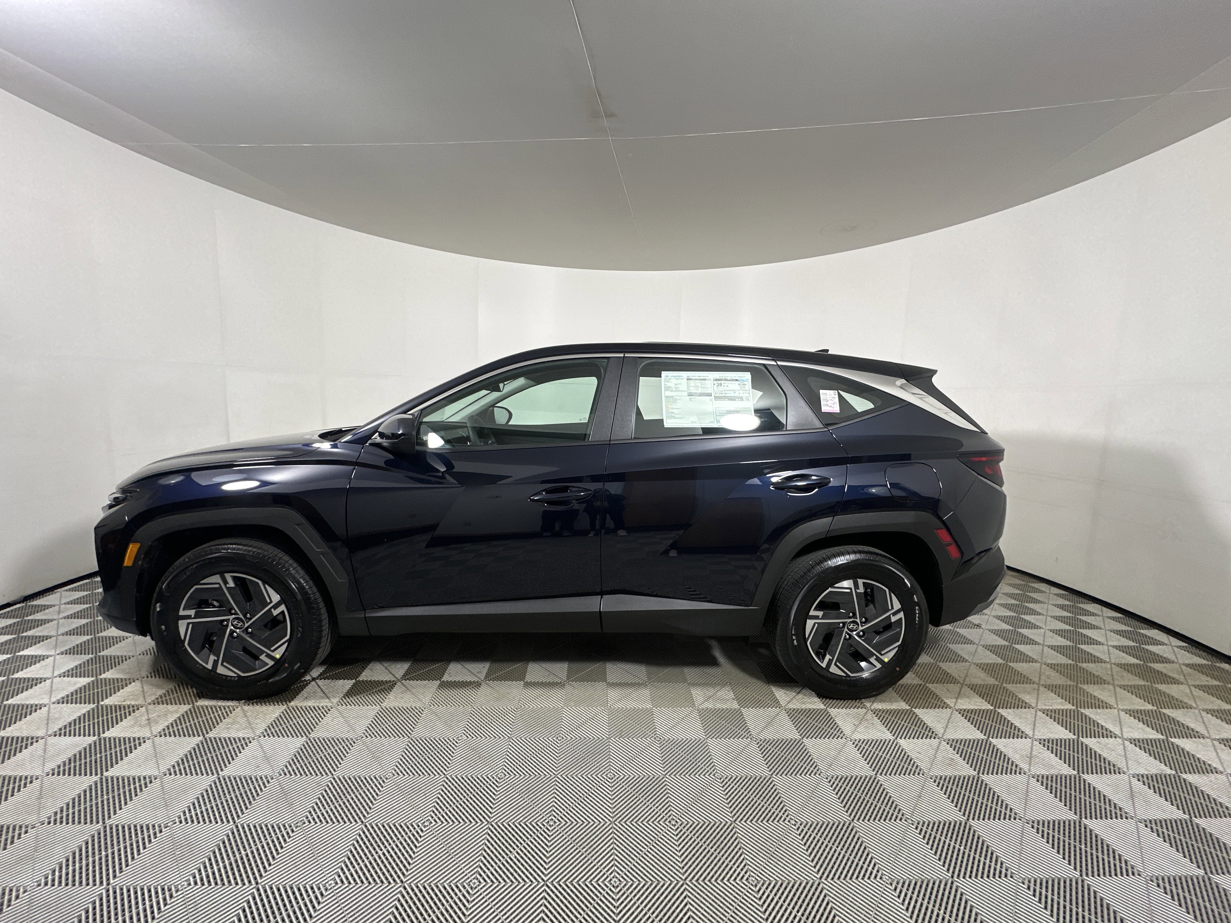 New 2026 Hyundai Tucson Blue SE AWD/4WD image 4