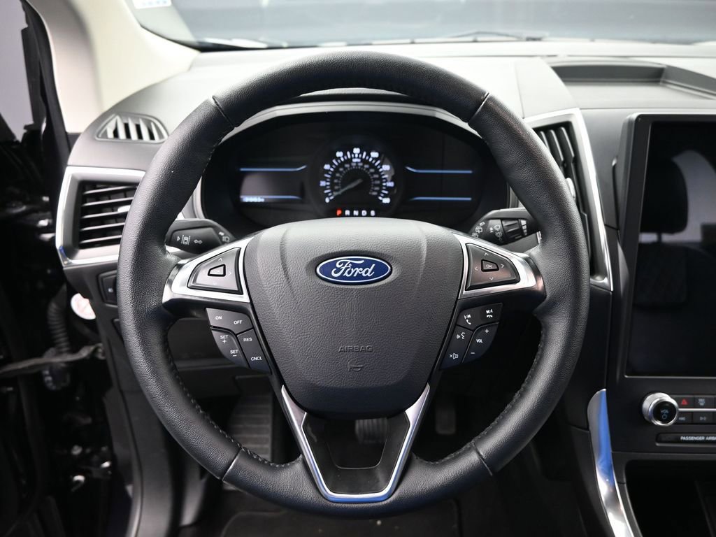Used 2024 Ford Edge Titanium image 22