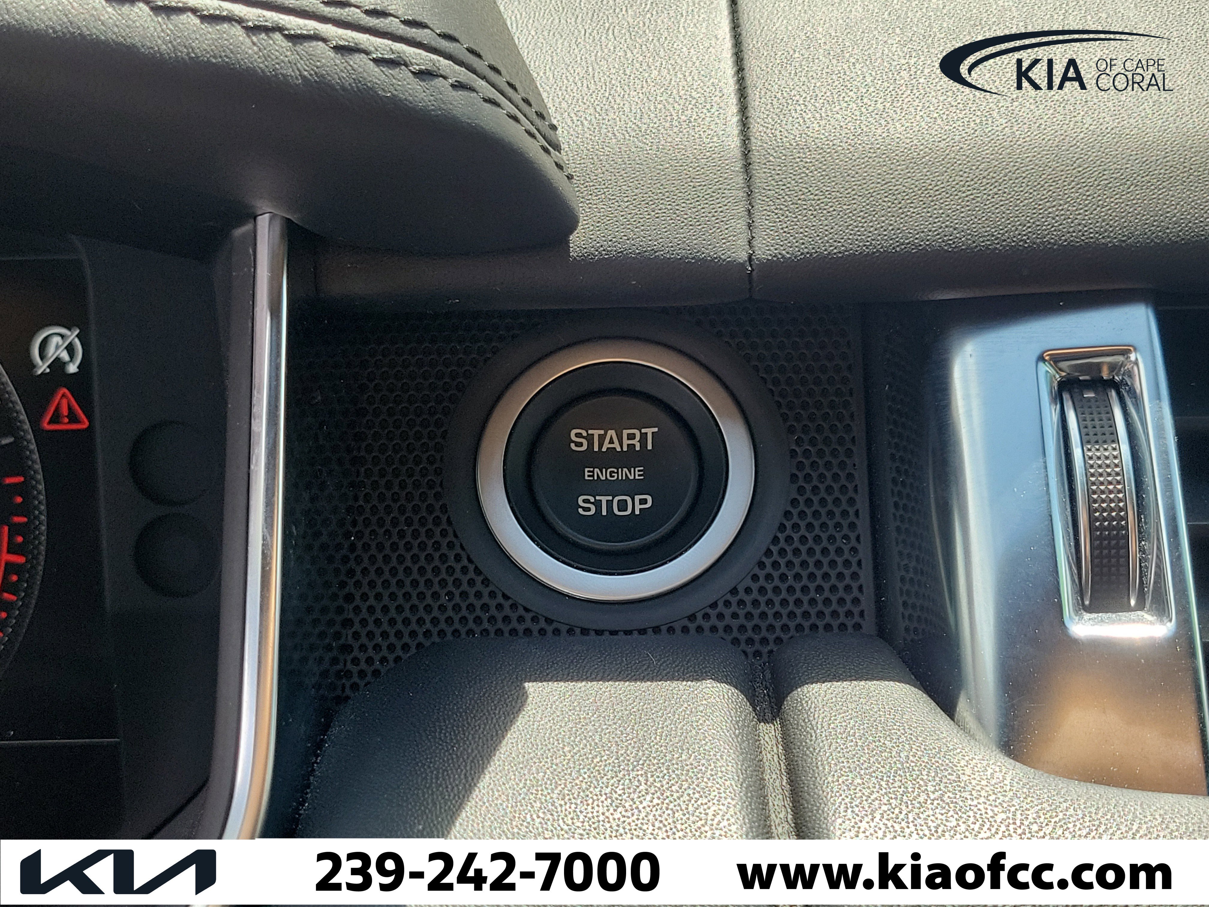 Used 2021 Land Rover Range Rover Sport SVR image 31