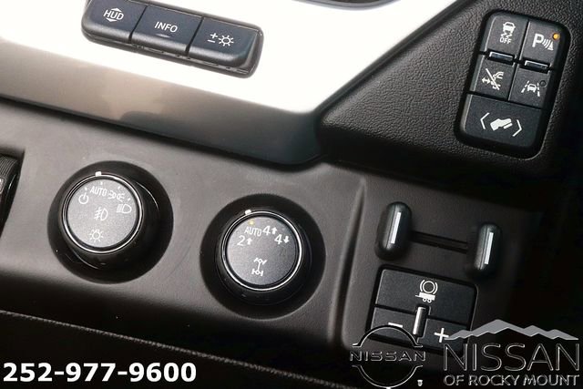 Used 2020 Chevrolet Suburban Premier w/ Premier Plus Edition image 34