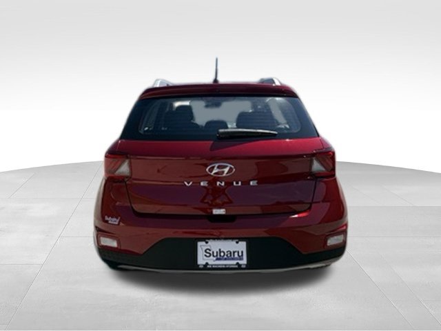 Used 2025 Hyundai Venue SEL FWD image 6