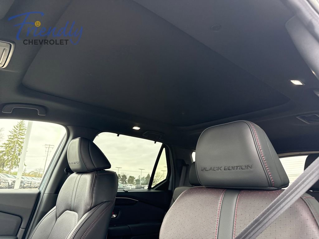 Used 2025 Honda Pilot Black Edition image 21
