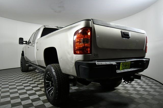 Used 2009 Chevrolet Silverado 3500 LTZ w/ LTZ Plus Package AWD/4WD image 14