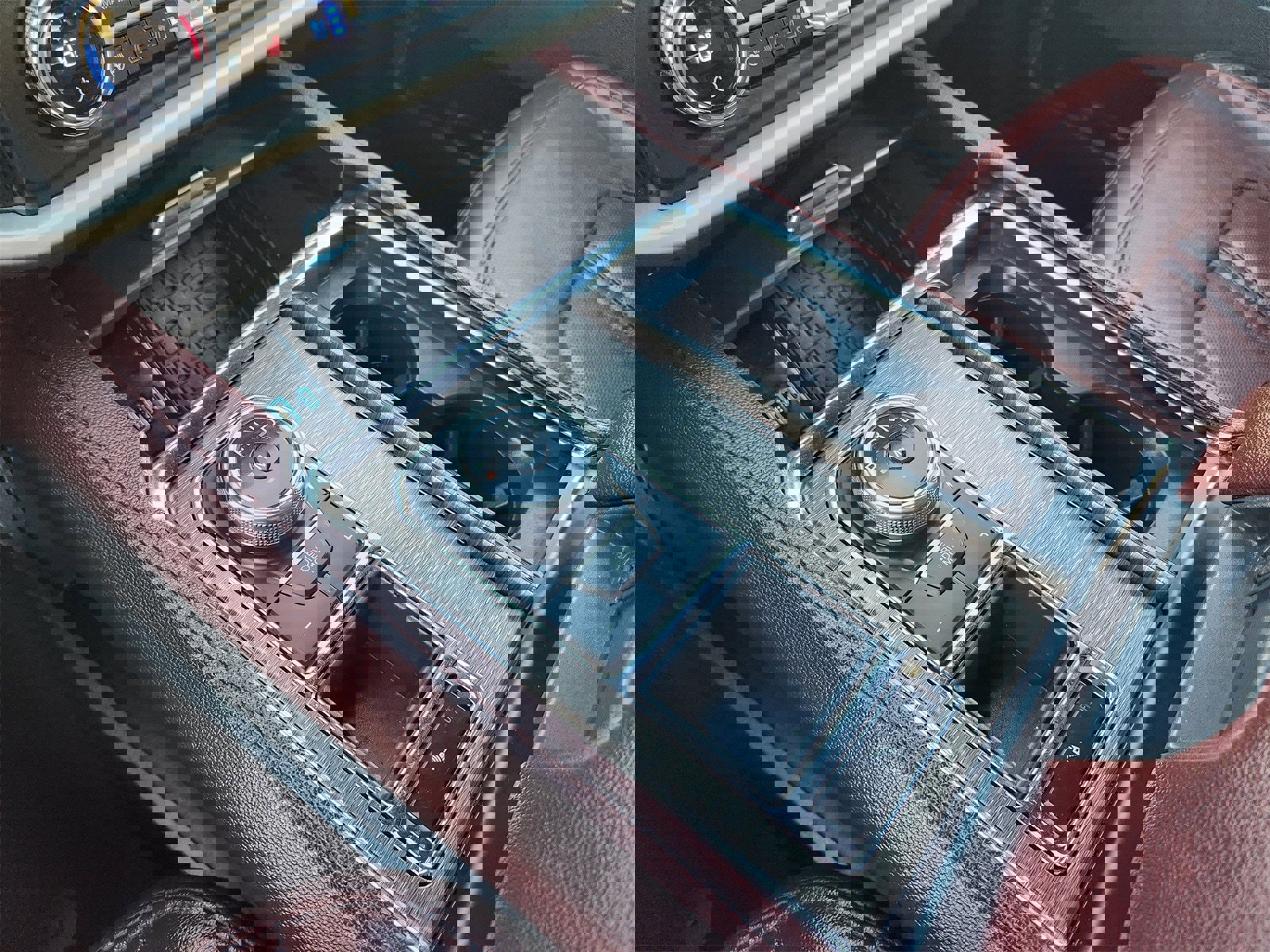 Used 2023 Ford Expedition Limited image 28