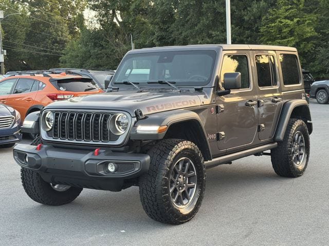Used 2025 Jeep Wrangler Unlimited Rubicon AWD/4WD image 7