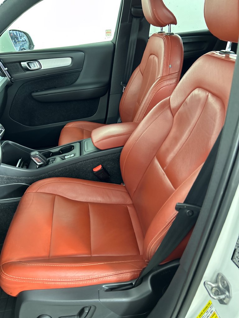 Used 2019 Volvo XC40 T5 Momentum AWD/4WD image 11