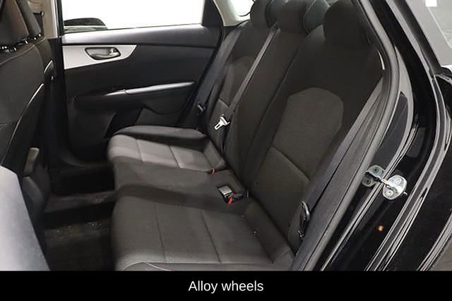 Used 2022 Kia Forte LXS image 11