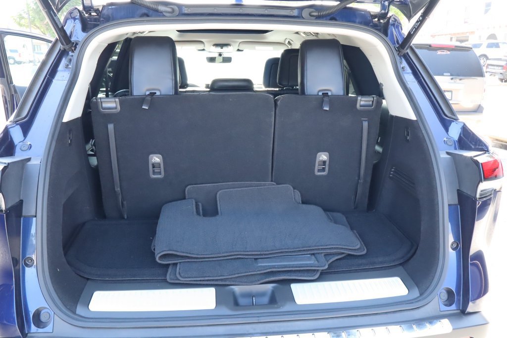 Used 2023 INFINITI QX60 Luxe w/ Cargo Package FWD image 33