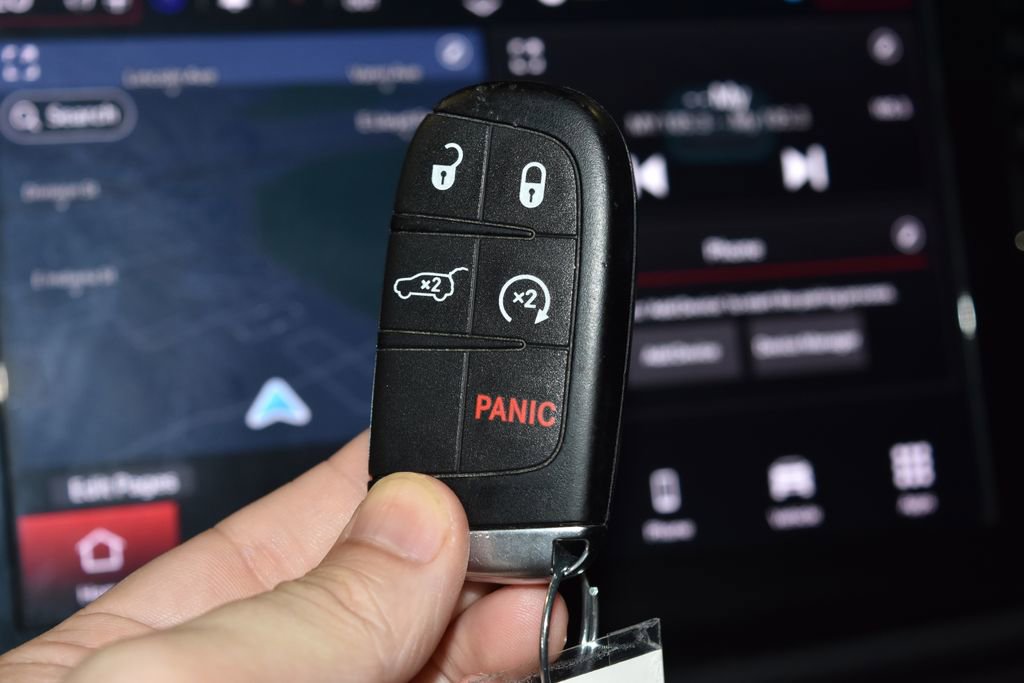 Used 2024 Dodge Durango GT image 17