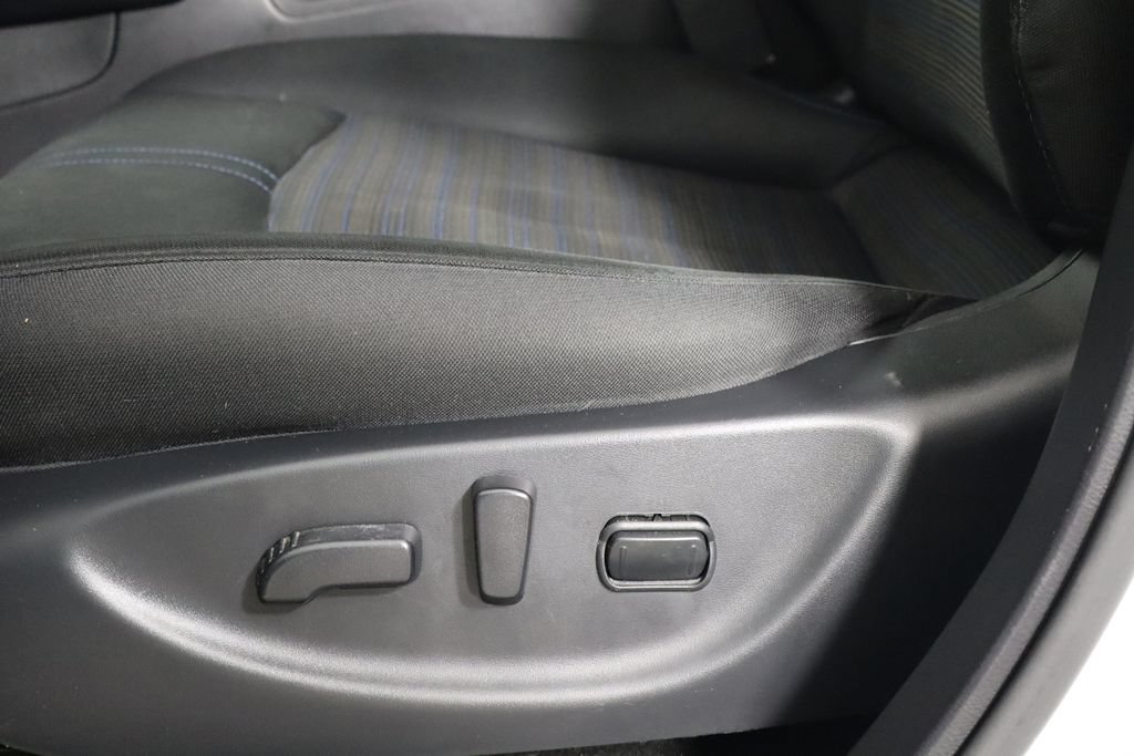Used 2021 Nissan Leaf SV w/ SV Technology Package FWD image 20