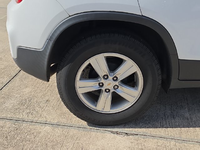 Used 2020 Chevrolet Trax LS FWD image 5