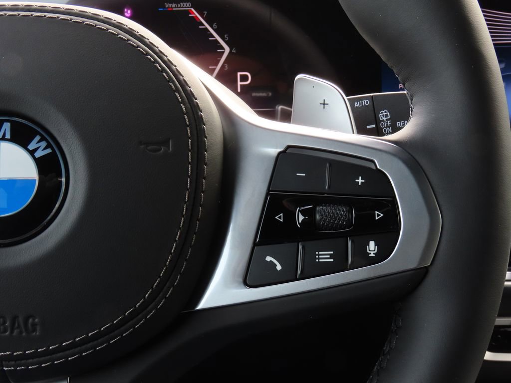 New 2026 BMW X7 xDrive40i w/ Executive Package image 38