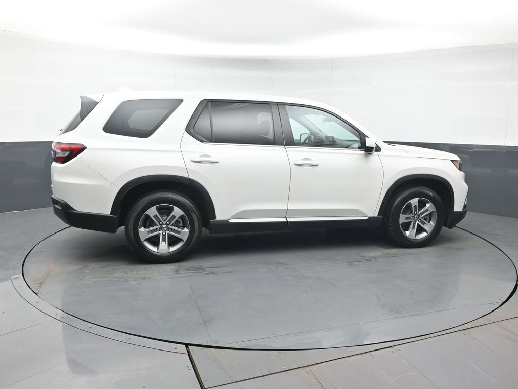 Certified 2024 Honda Pilot EX-L image 8