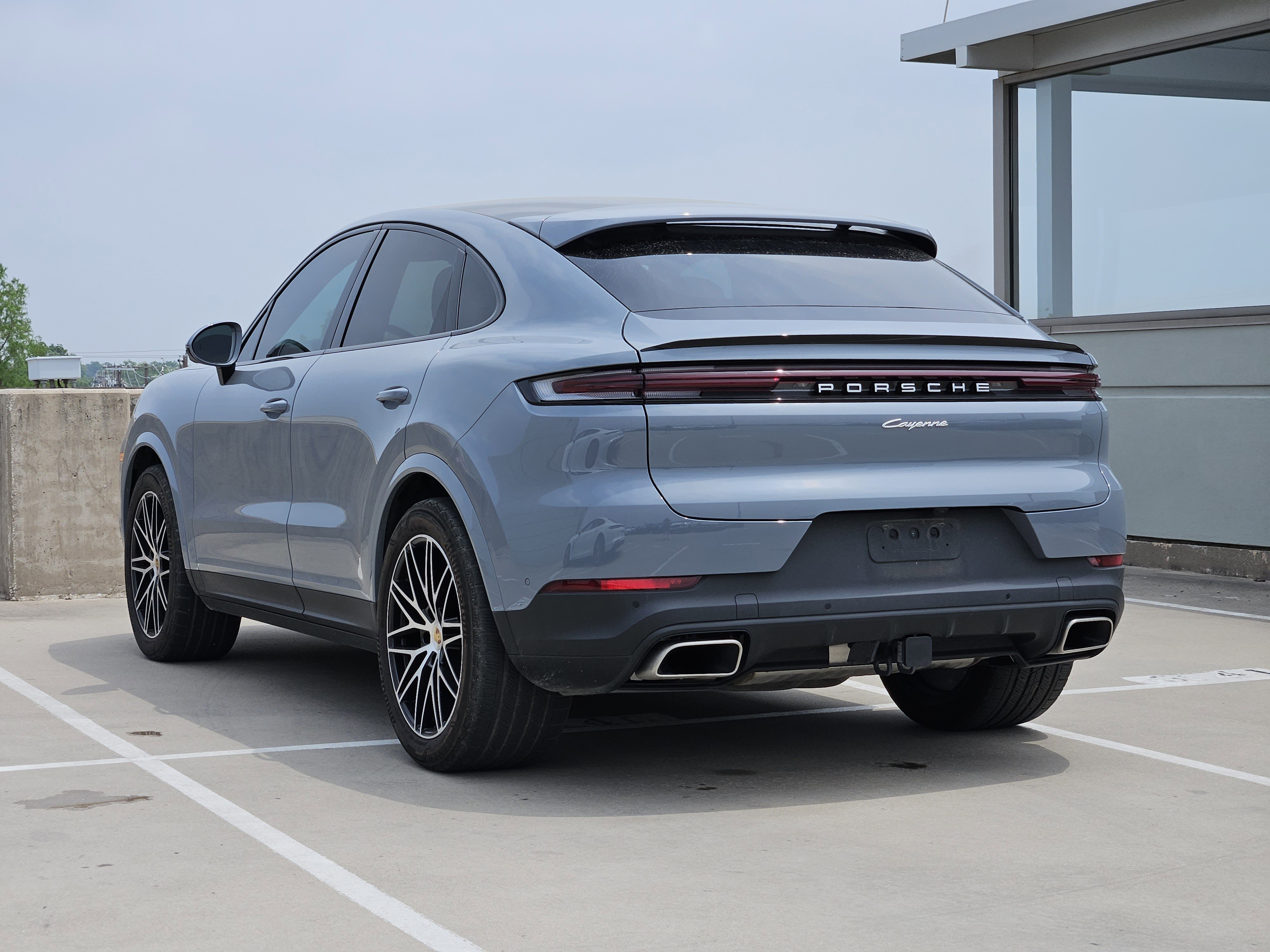 Certified 2024 Porsche Cayenne Coupe AWD/4WD image 3
