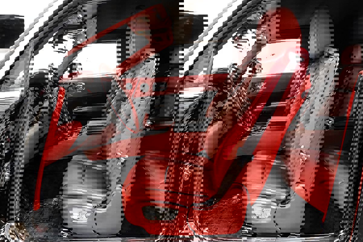 Used 2016 Rolls-Royce Dawn image 4