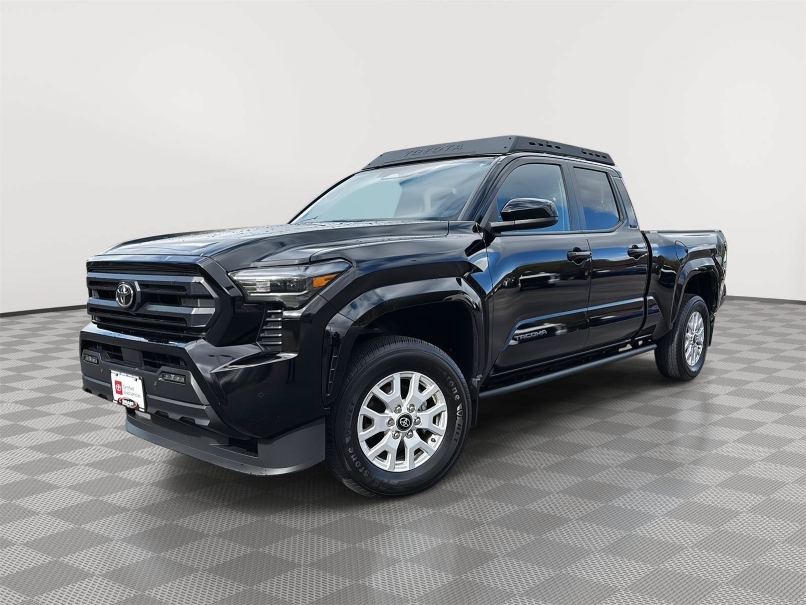Used 2024 Toyota Tacoma SR5 AWD/4WD image 1
