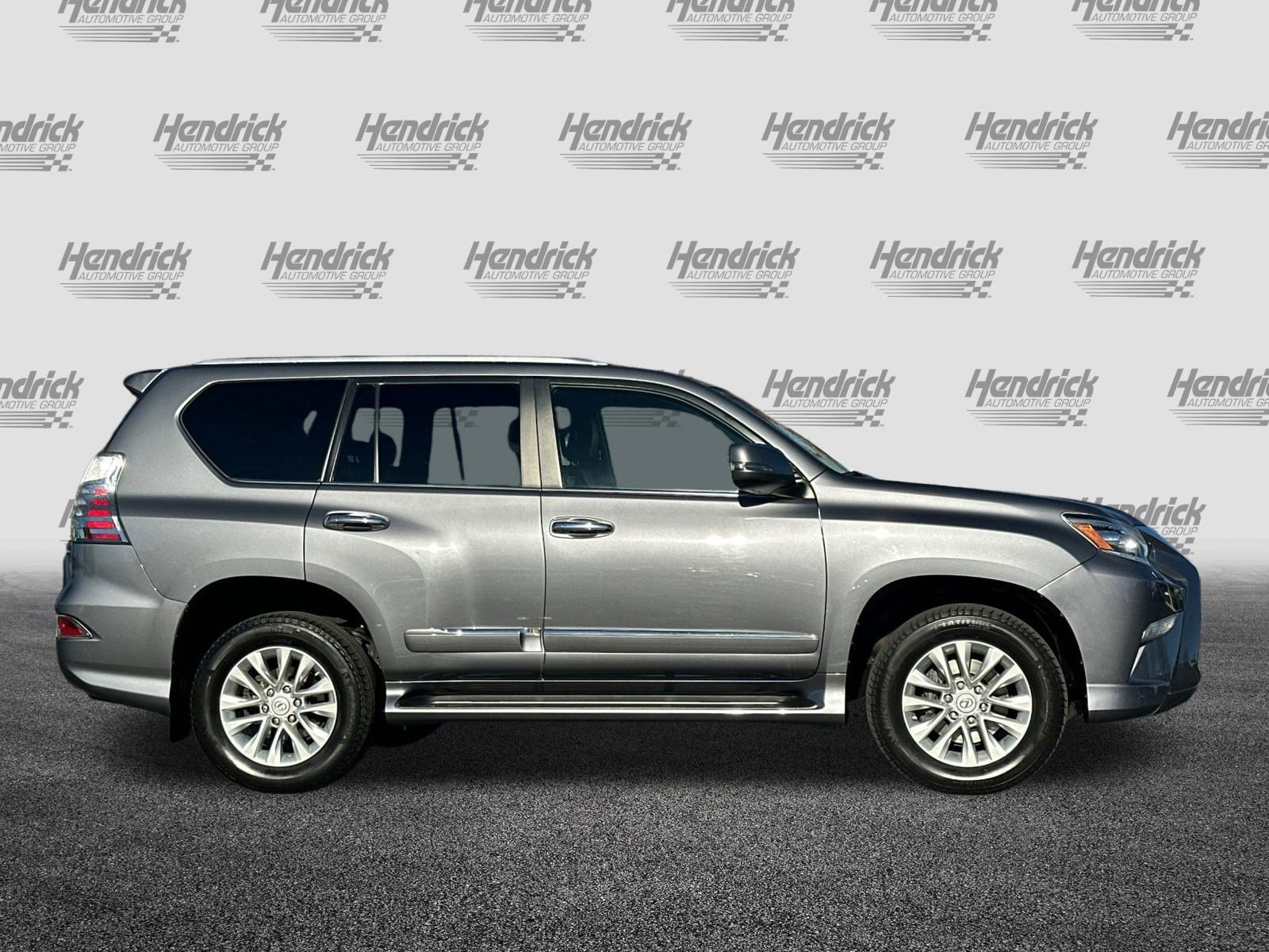 Used 2017 Lexus GX 460 Premium image 3