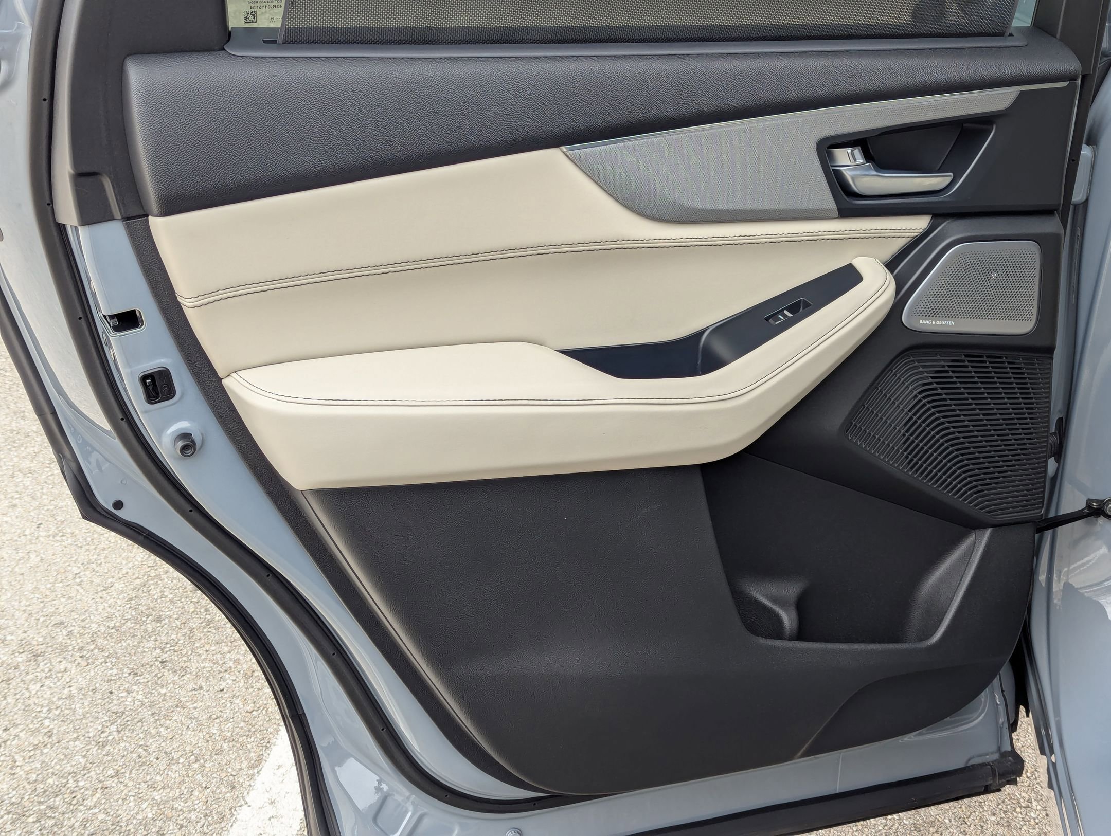 Used 2025 Acura MDX A-Spec image 16