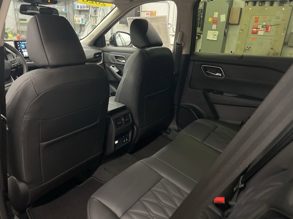 New 2026 Nissan Rogue Platinum w/ Platinum Premium Package image 33