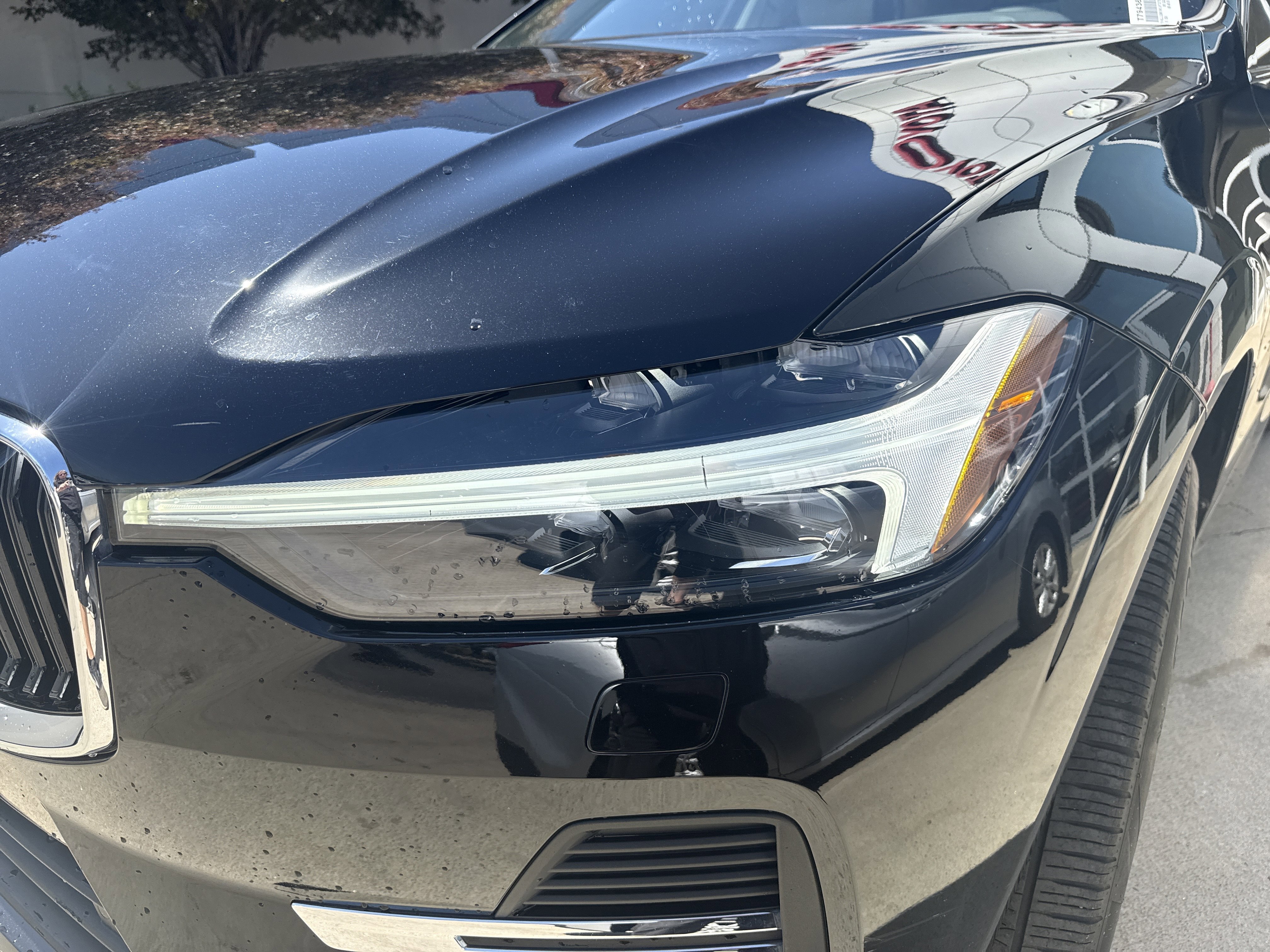 Used 2022 Volvo XC60 B5 Momentum w/ Climate Package image 20