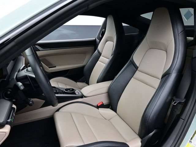 Certified 2025 Porsche 911 Carrera RWD image 5