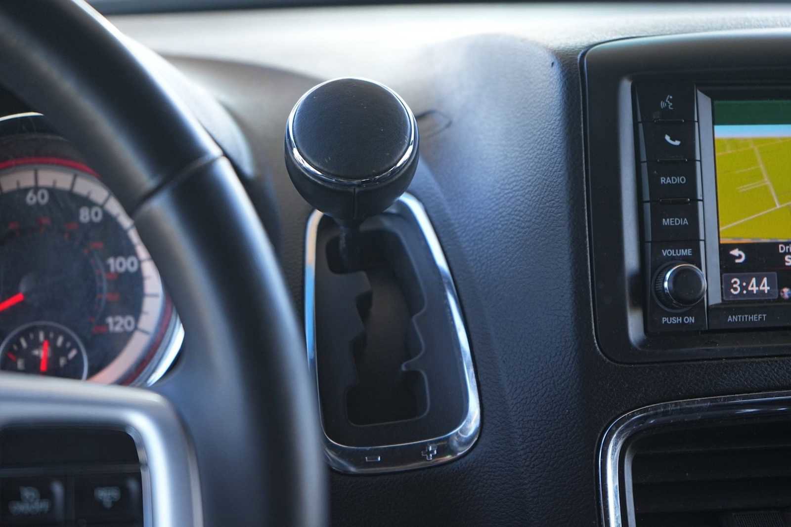 Used 2018 Dodge Grand Caravan GT image 20