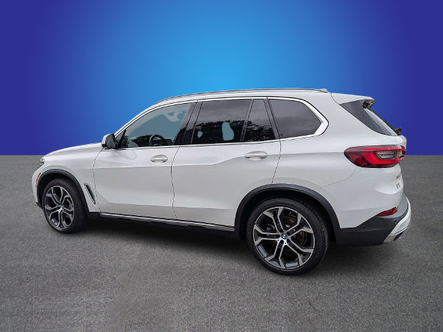 Used 2022 BMW X5 sDrive40i w/ Executive Package RWD image 3