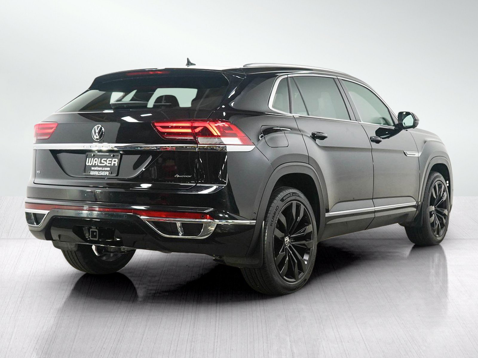 Used 2023 Volkswagen Atlas Cross Sport SEL Premium R-Line AWD/4WD image 5