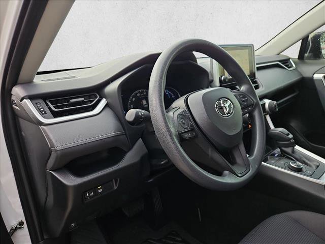 Used 2025 Toyota RAV4 LE AWD/4WD image 10