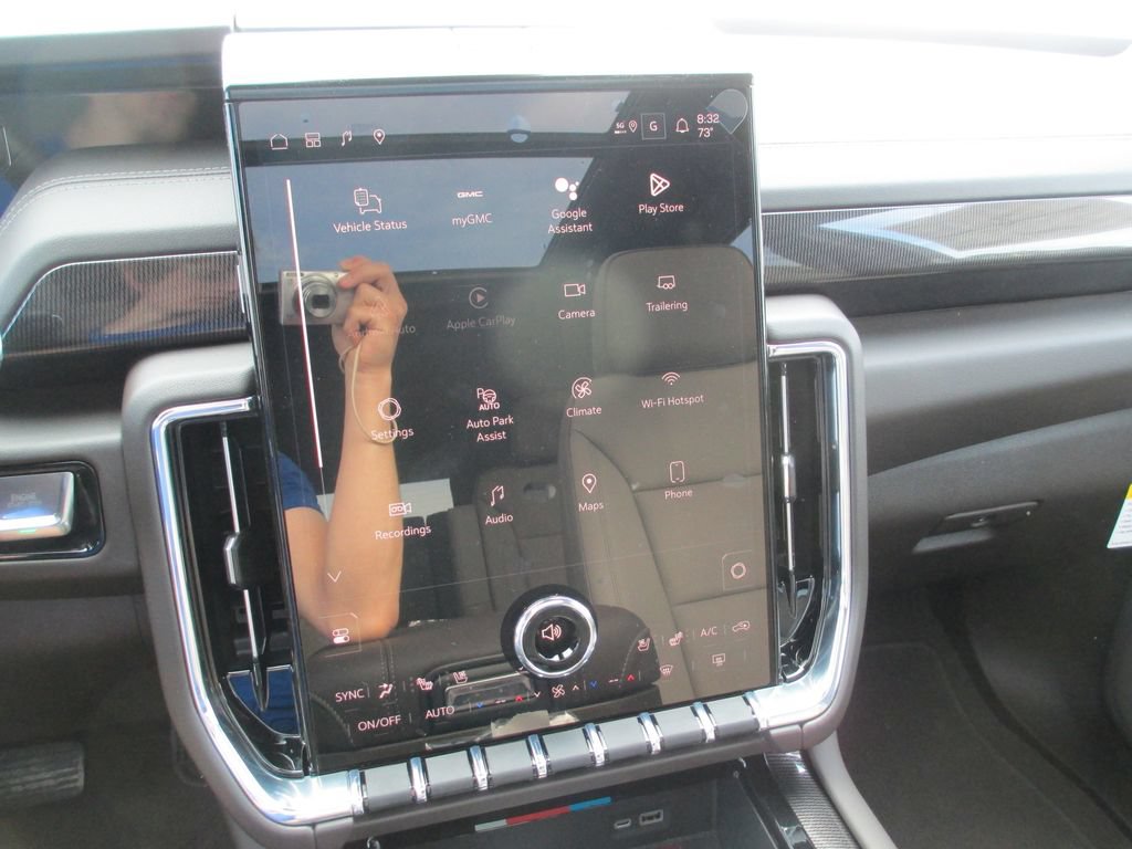 New 2026 GMC Yukon XL Elevation w/ Elevation Premium Package AWD/4WD image 19
