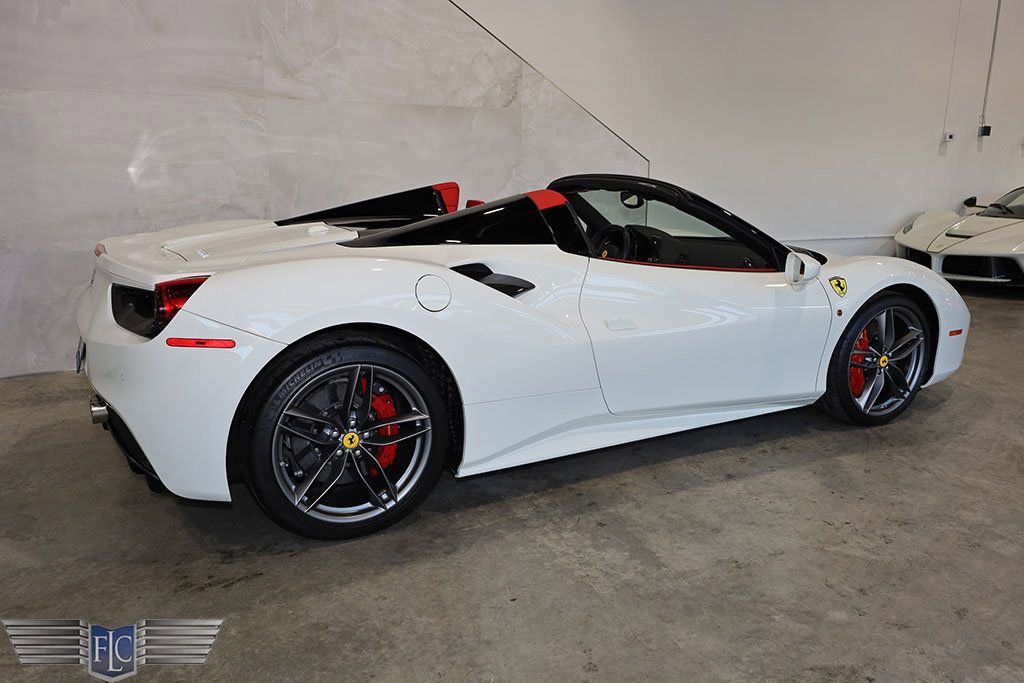 Used 2019 Ferrari 488 Spider image 5