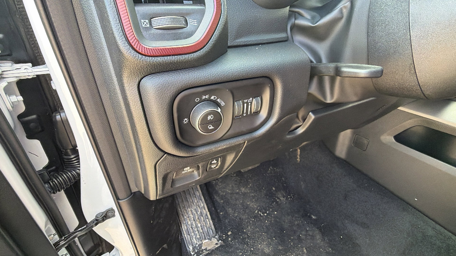 New 2026 RAM 1500 Rebel image 21