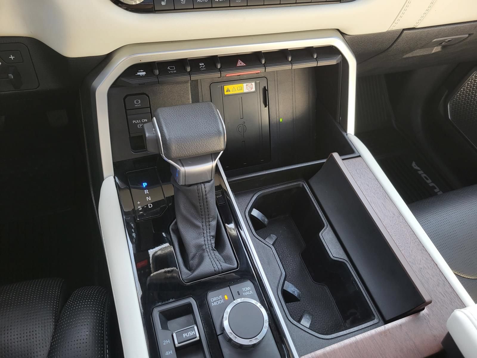 Used 2023 Toyota Sequoia Capstone AWD/4WD image 30