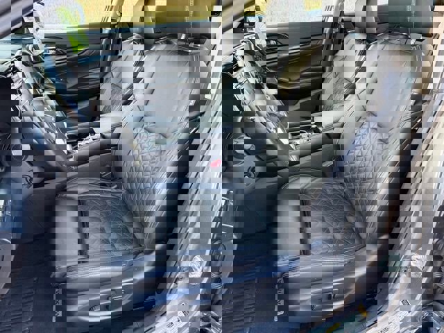 Used 2021 Nissan Maxima Platinum w/ Sport Mat Group image 10