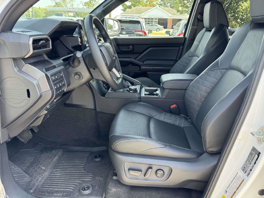 Certified 2025 Toyota 4Runner TRD Off-Road Premium w/ Tow Technology Package AWD/4WD image 20
