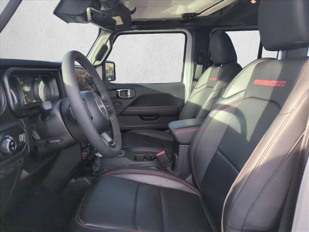 Used 2025 Jeep Gladiator Rubicon w/ Convenience Group image 11