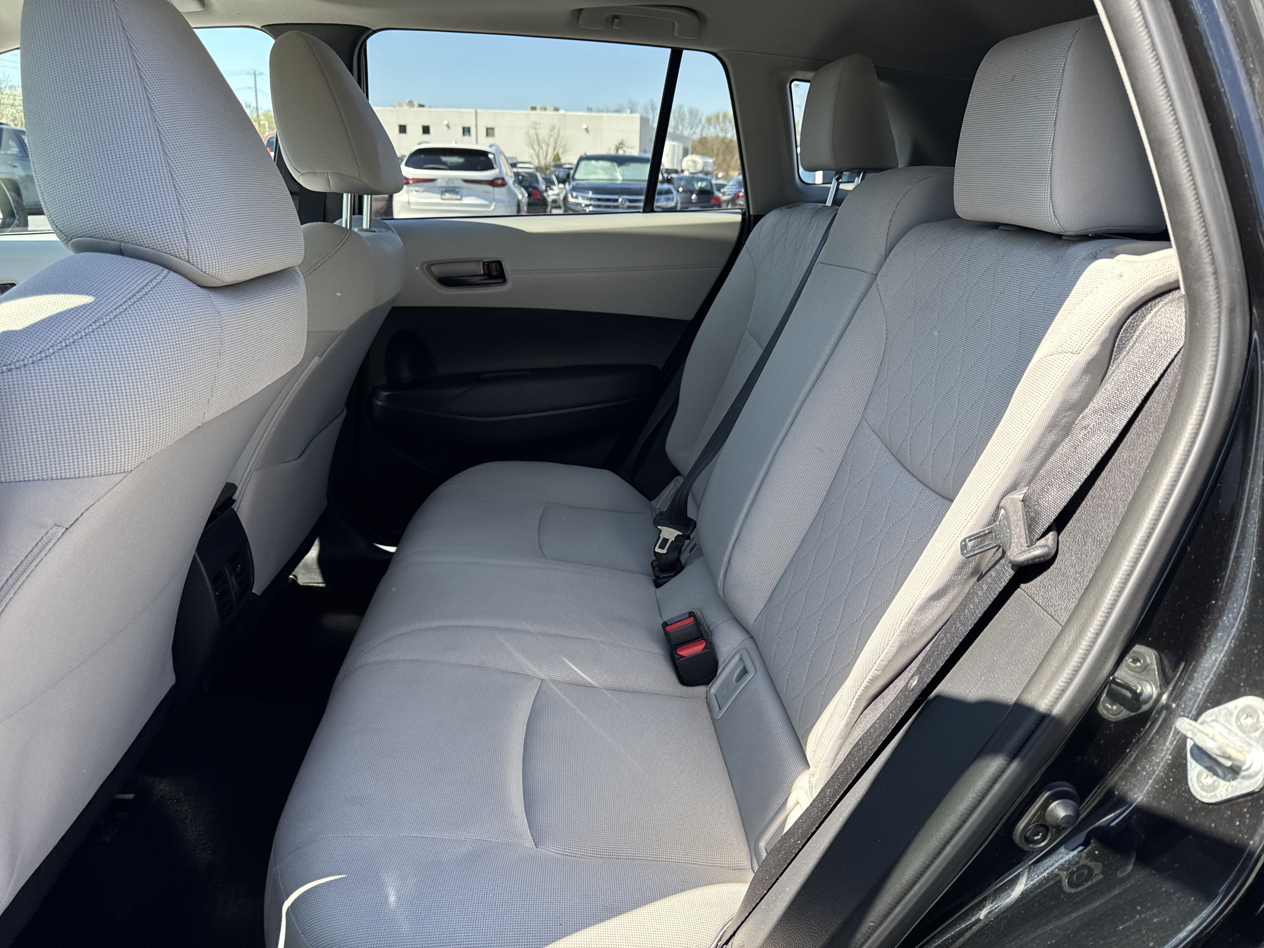 Used 2022 Toyota Corolla Cross LE w/ Moonroof Package image 22