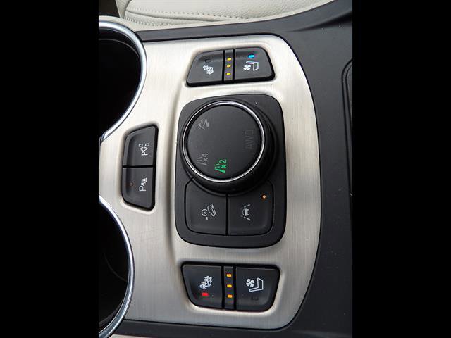 Certified 2023 GMC Terrain Denali w/ Black Diamond Edition AWD/4WD image 30