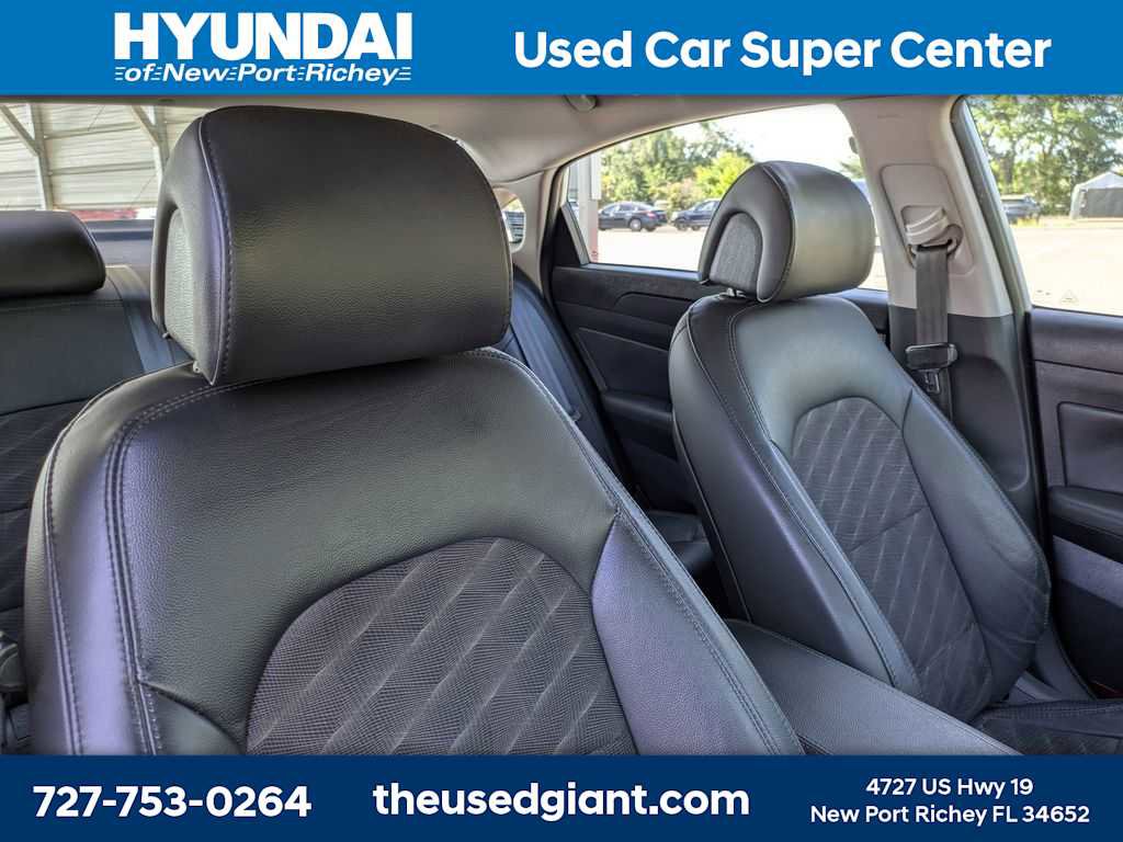 Used 2016 Hyundai Sonata Sport w/ Option Group 02 FWD image 6