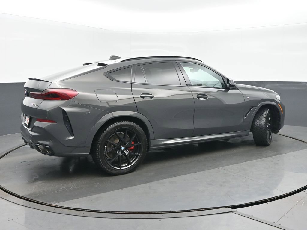 Used 2023 BMW X6 M50i w/ Premium Enhanced Package image 3